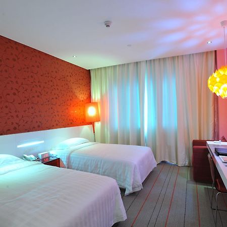 Otique Aqua Hotel שנג'ן מראה חיצוני תמונה